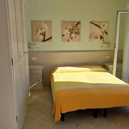 Bilocale Con Terrazzo Vista Mare * Cavo